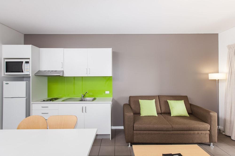 Majestic Oasis Apartments Порт-Огаста Экстерьер фото